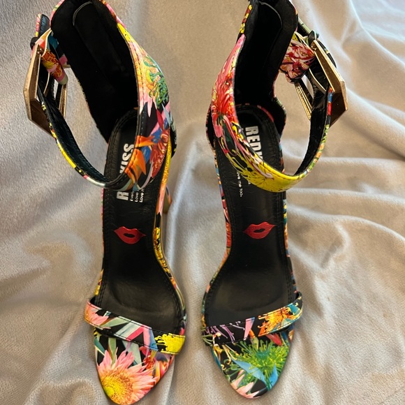 Red Kiss Multicolor Spike heel   8.5 - Picture 3 of 8